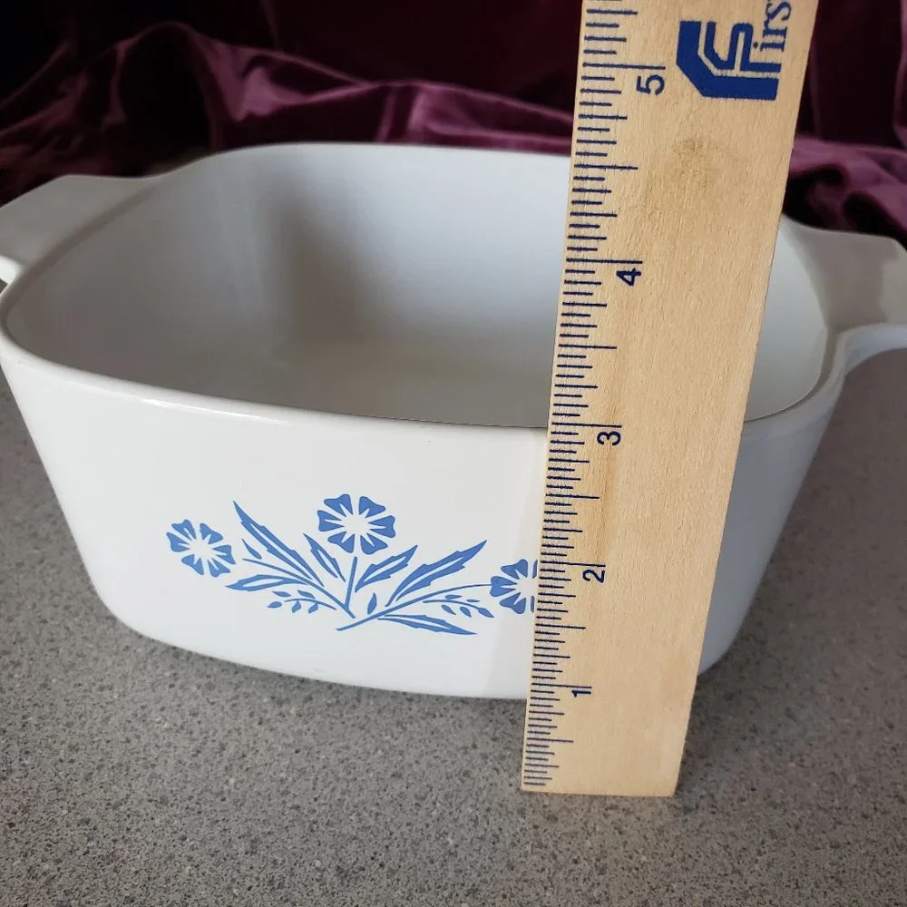 VTG CORNING WARE BLUE CORNFLOWER  SQUARE CASSEROLE DISH